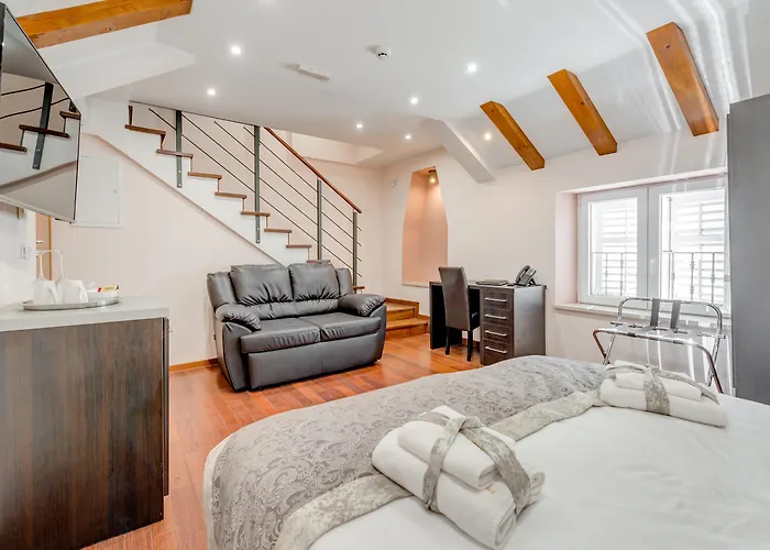 Palace Heritage - Adults Only